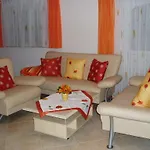 بيت للعطل Mayer - 4
